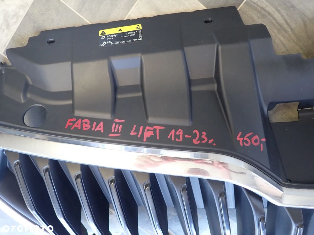 FABIA III LIFT 6V0853653C GRILL ATRAPA PRZEDNIA PRZÓD - 4