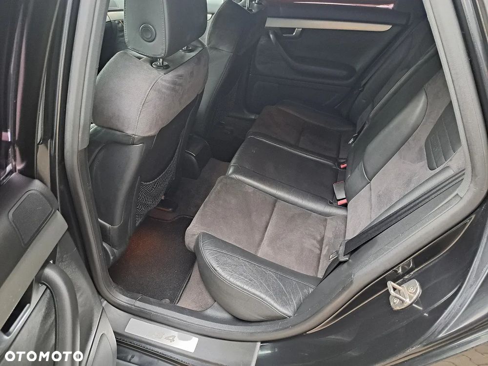 Audi S4 Limousine - 22