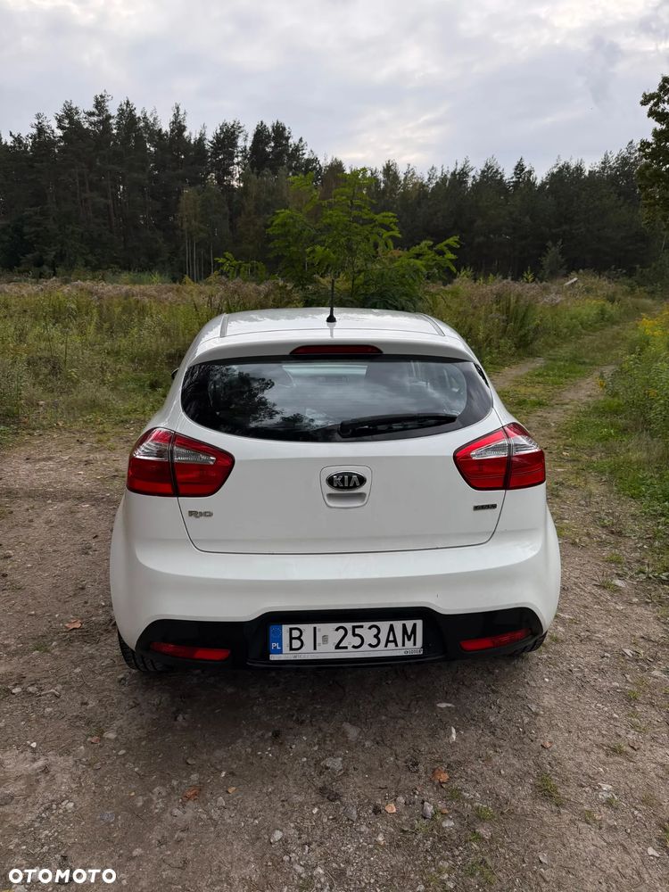 Kia Rio - 17