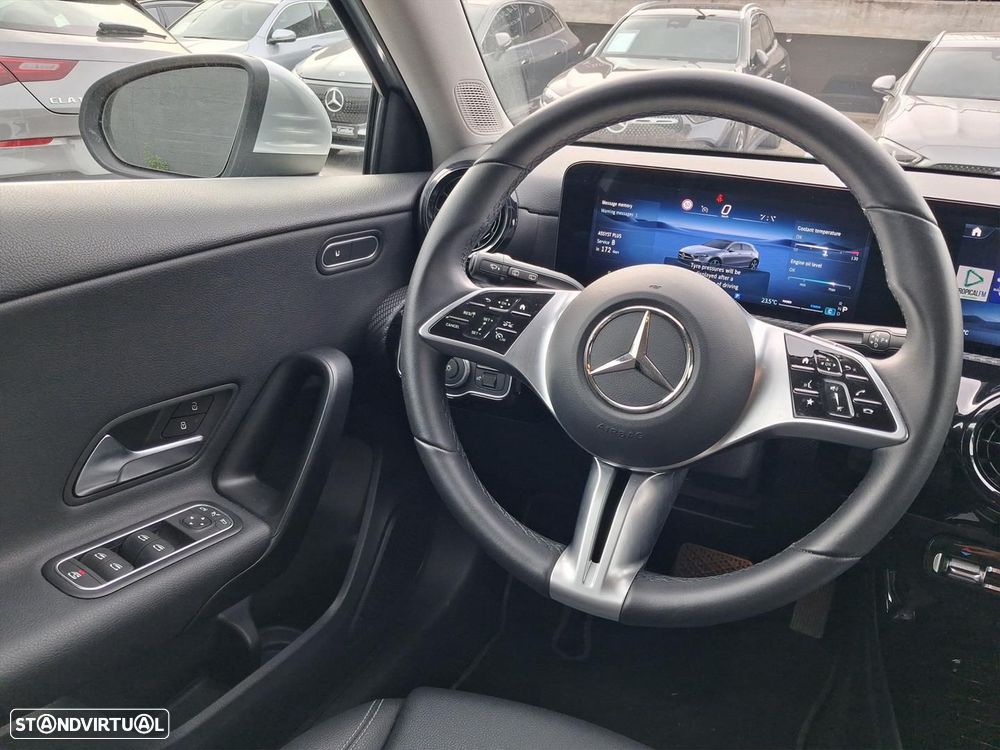 Mercedes-Benz A 200 Standard - 15