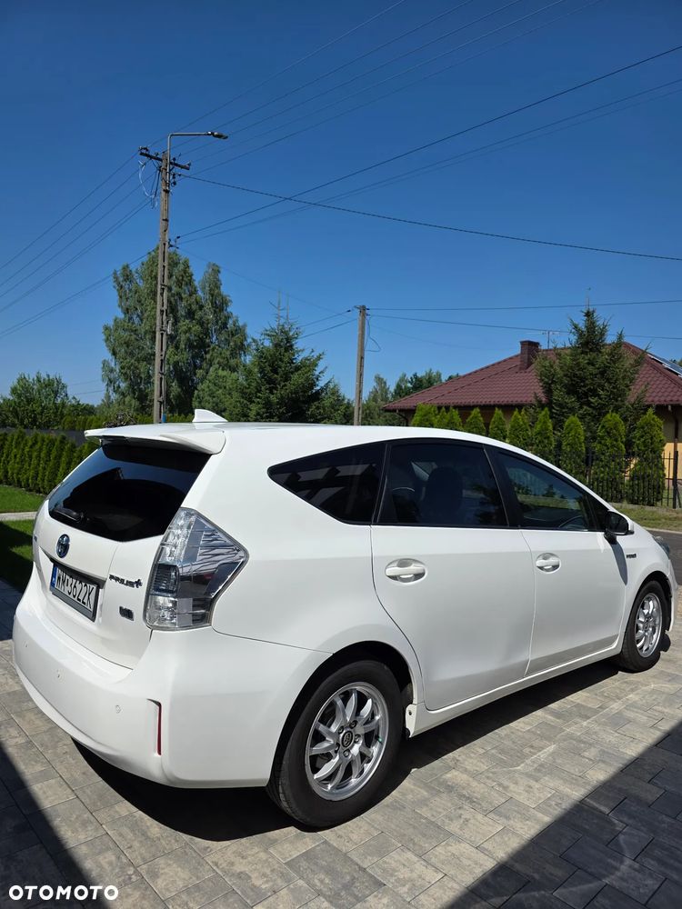 Toyota Prius+ (Hybrid) Comfort - 4