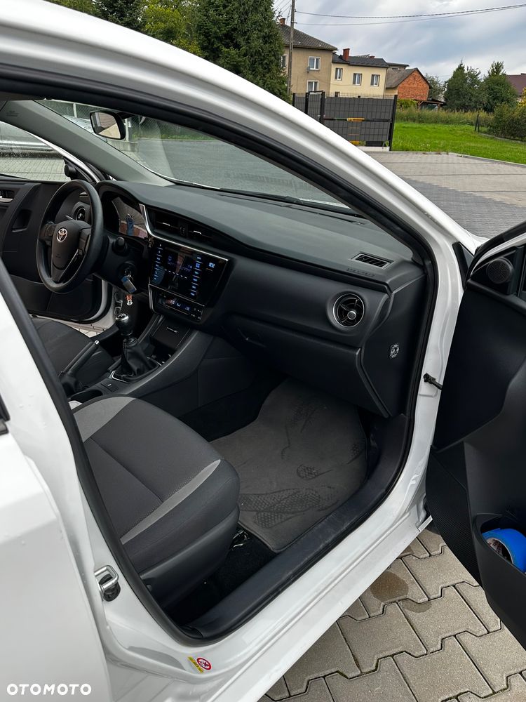 Toyota Auris 1.33 VVT-i Comfort - 9