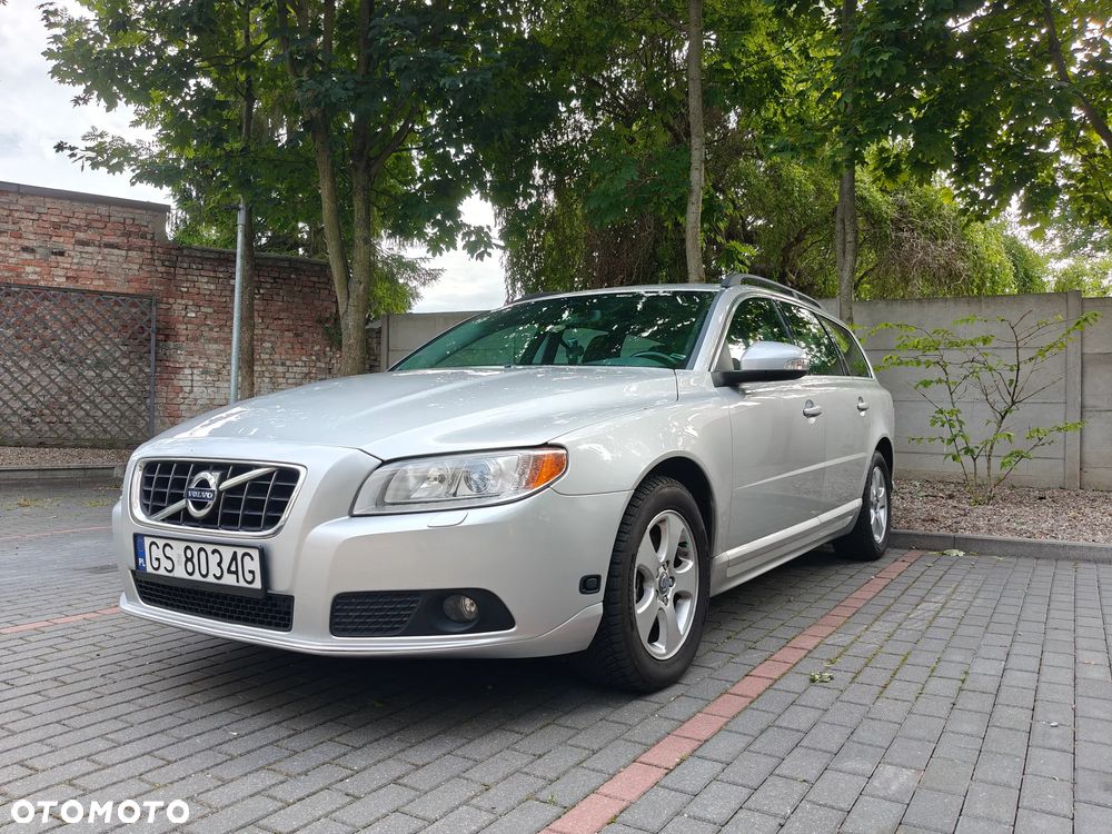 Volvo V70 - 1