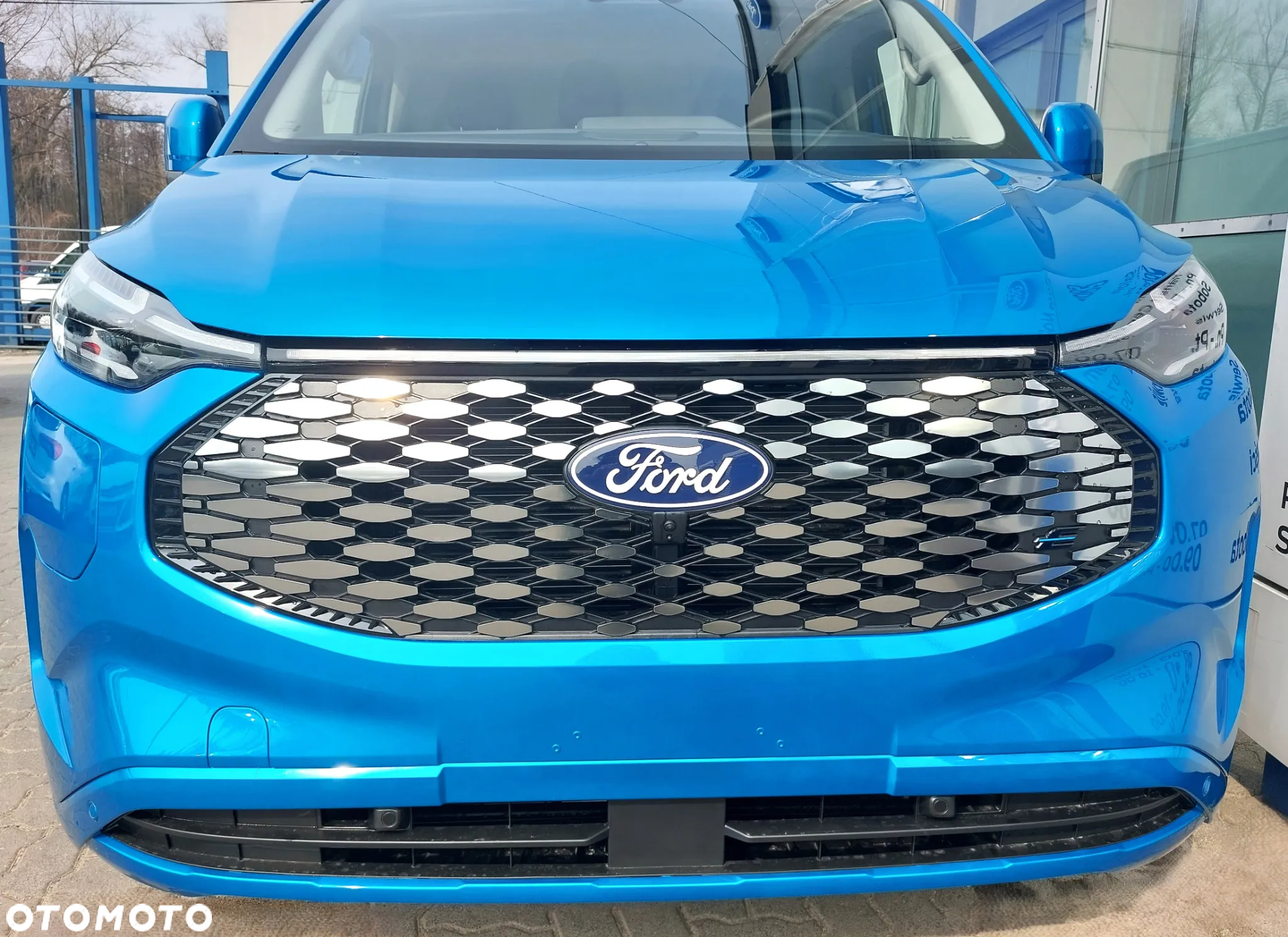 Ford Transit E-Custom - 5