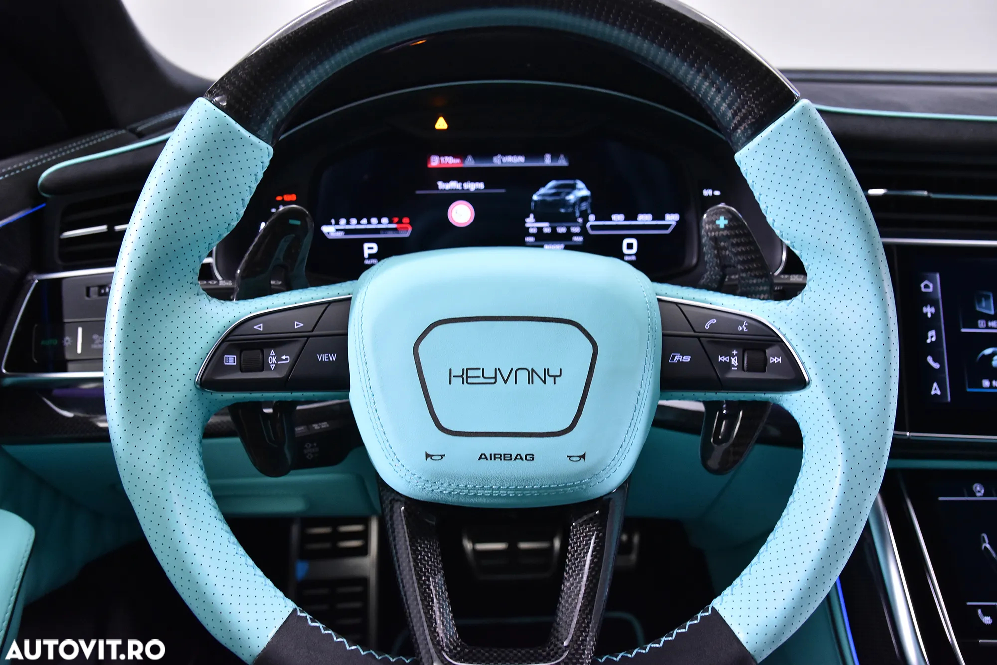 Audi RS Q8 - 15