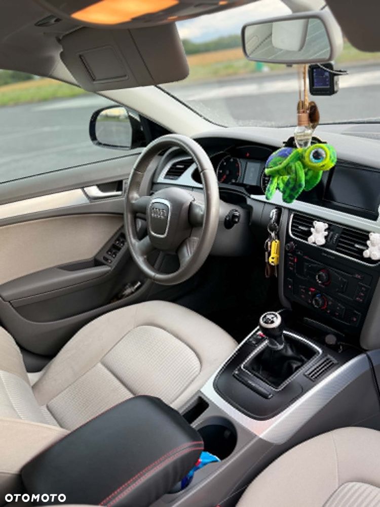 Audi A4 Limousine 2.0 TDI - 9