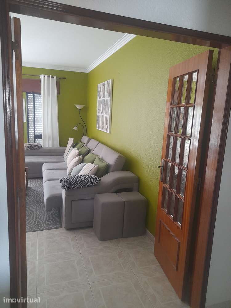 1º andar pronto a habitar optimas areas muito bom estado Barreiro - Grande imagem: 5/22