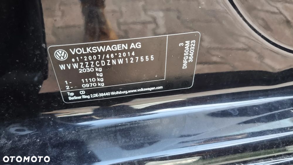 Volkswagen Golf VIII 2.0 TSI 4Motion R DSG - 25