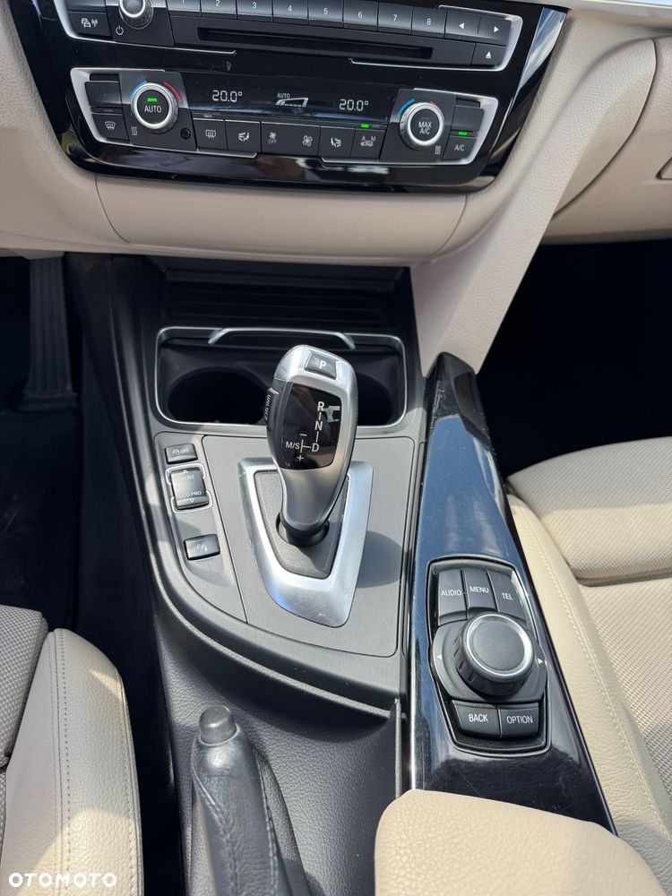 BMW Seria 3 318d - 4