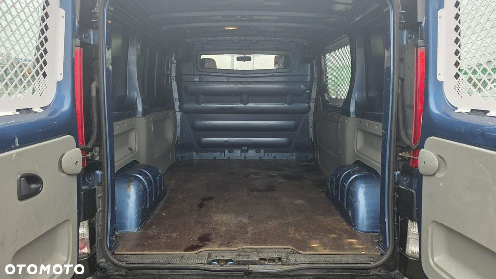 Renault Trafic - 13