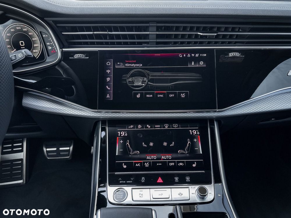 Audi Q8 - 32