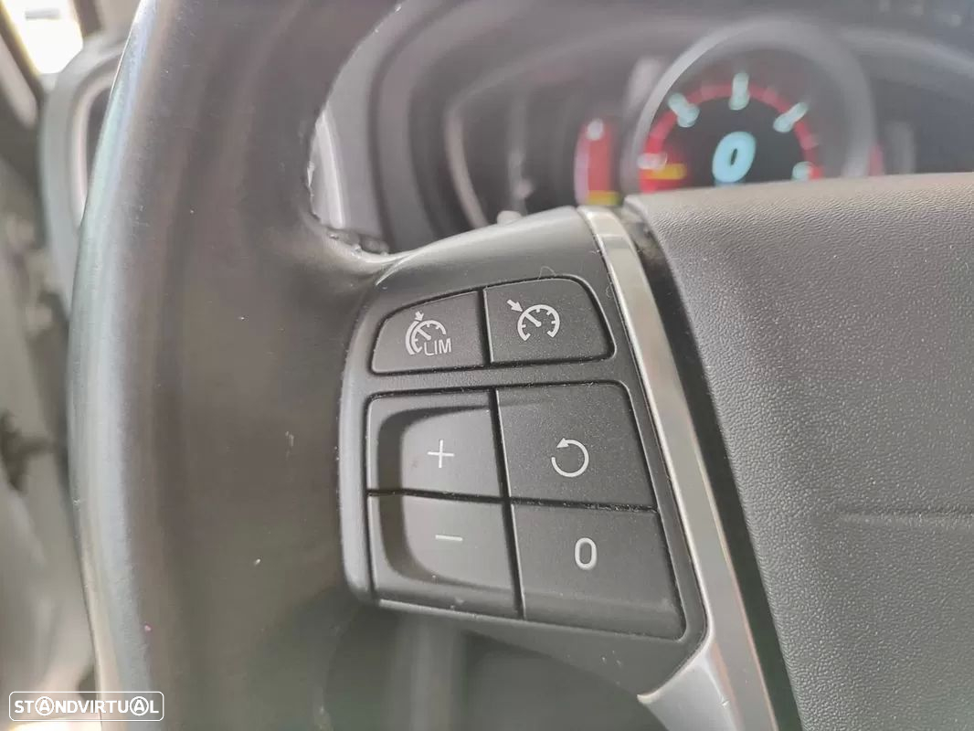 Volvo V40 1.6 D2 Momentum - 26
