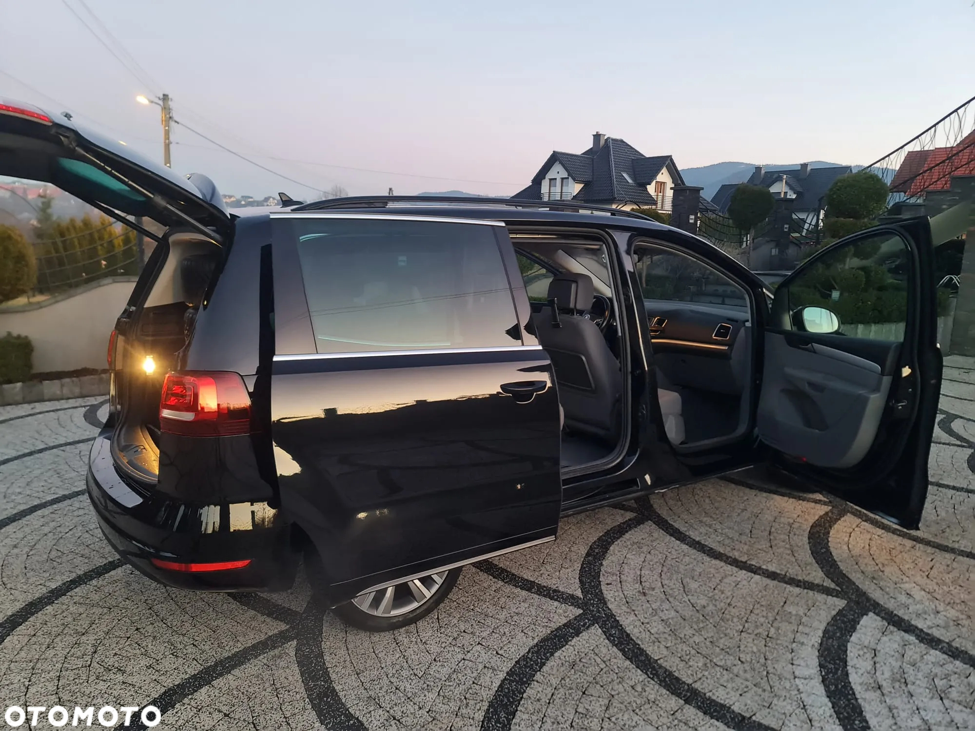 Volkswagen Sharan 2.0 TDI (BlueMotion Technology) Highline - 23