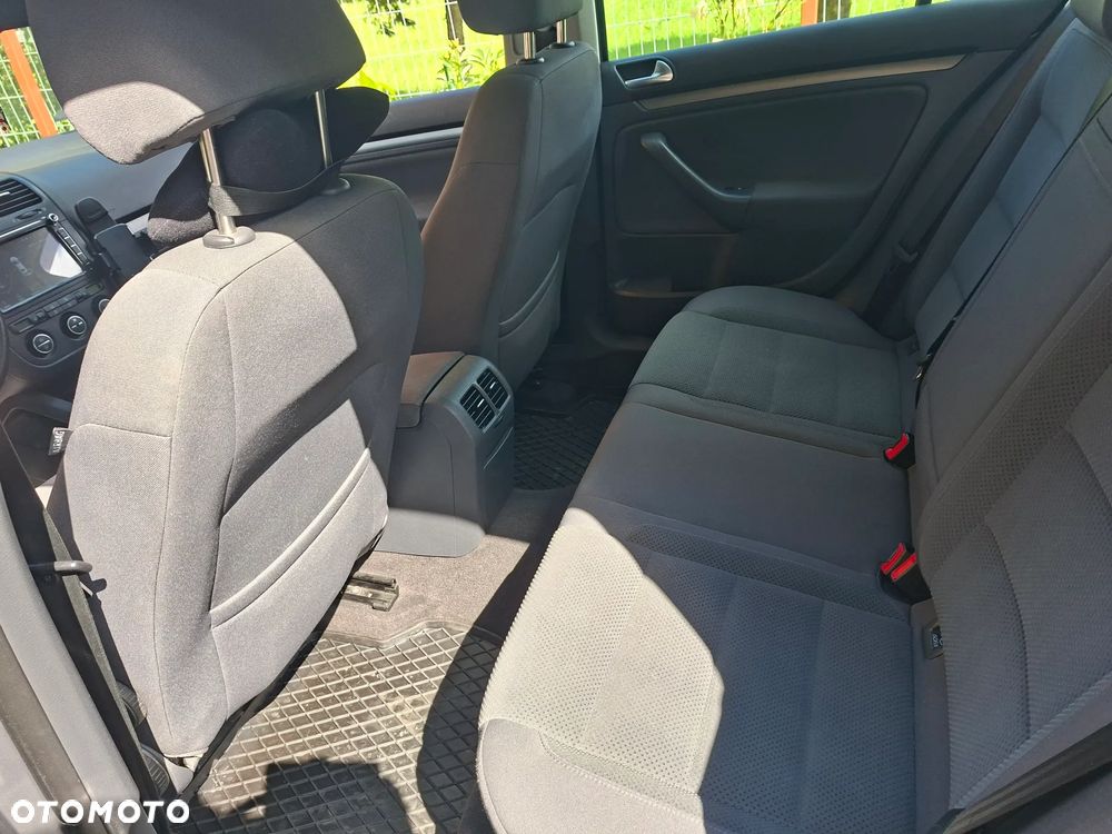 Volkswagen Golf - 7