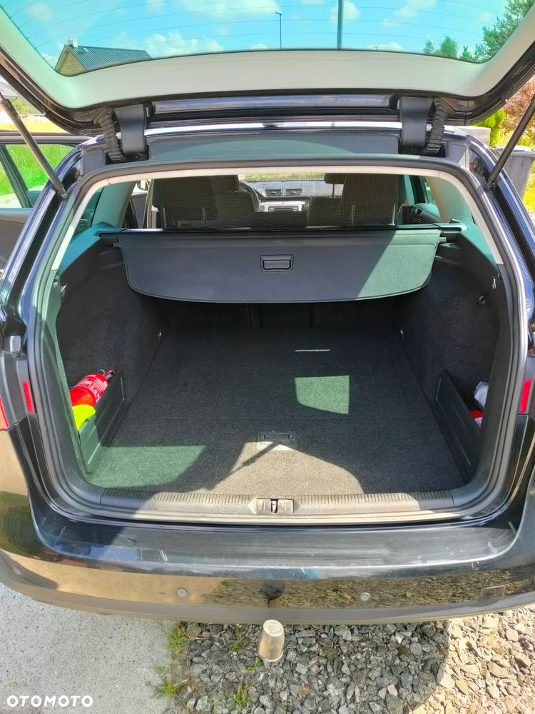 Volkswagen Passat 1.9 TDI Comfortline - 6
