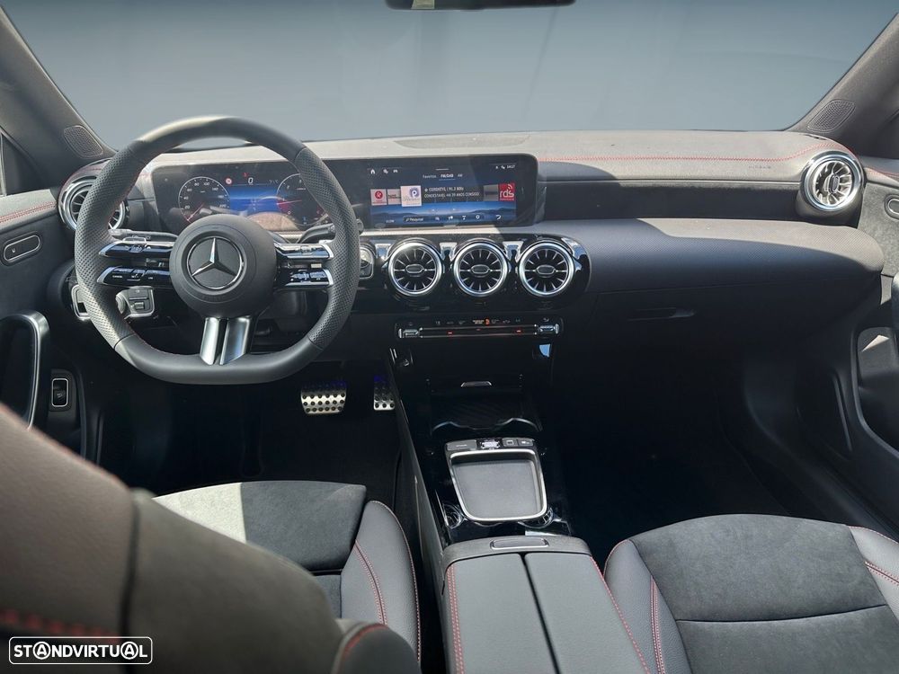 Mercedes-Benz CLA 180 d Shooting Brake AMG Line Aut. - 13