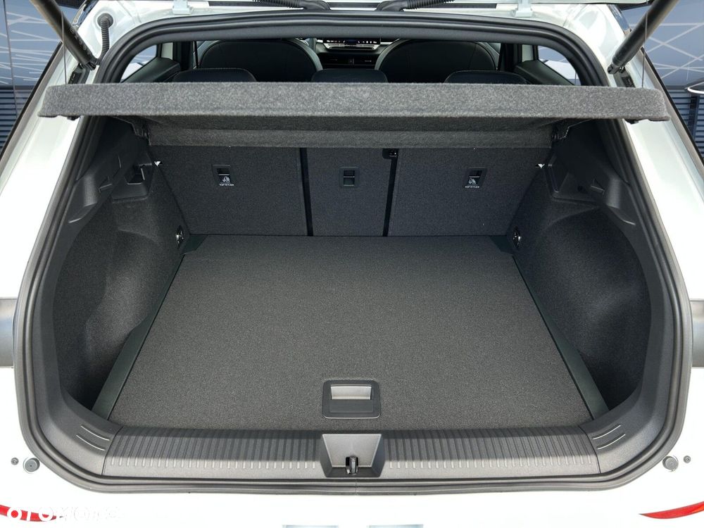 Volkswagen T-Roc - 32