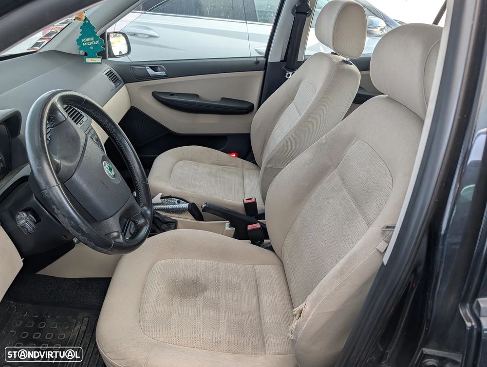 Skoda Fabia Break 1.4 Comfort - 8