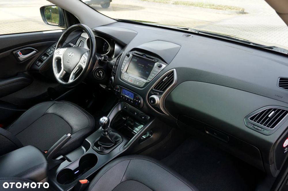 Hyundai ix35 blue 1.6 2WD Finale Gold - 26