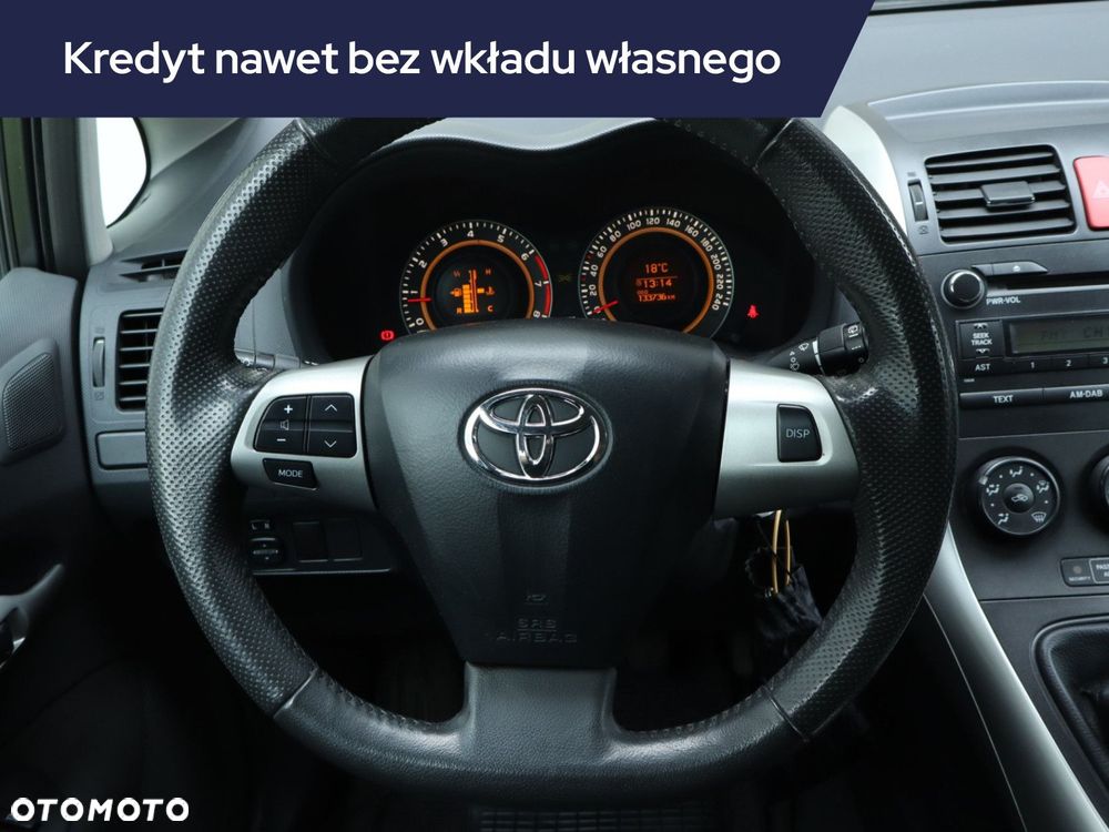 Toyota Auris - 19