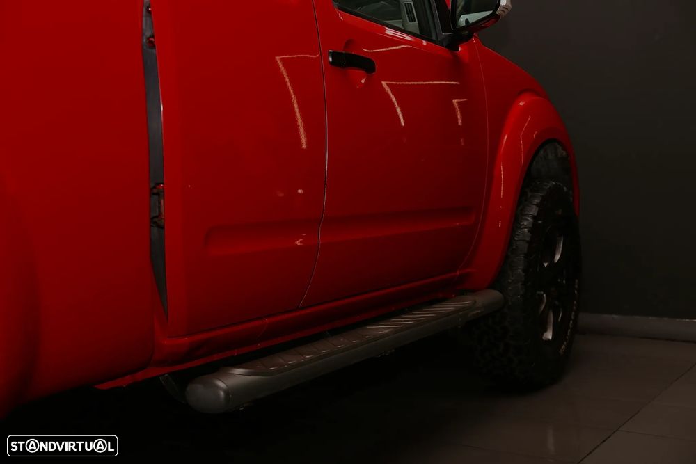 Nissan Navara 2.5 dCi CD LE Hi-Tech 4WD - 11