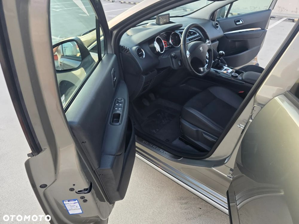 Peugeot 3008 HDi FAP 150 Allure - 8