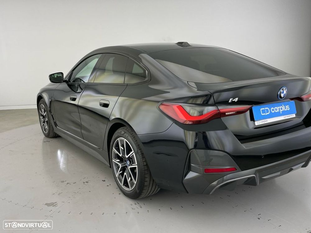 BMW i4 eDrive40 Desportiva M - 24