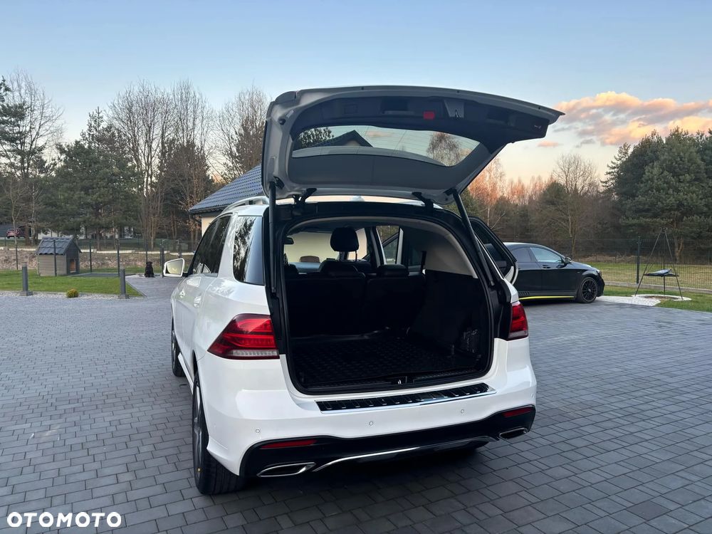 Mercedes-Benz GLE 250 d 4-Matic - 24