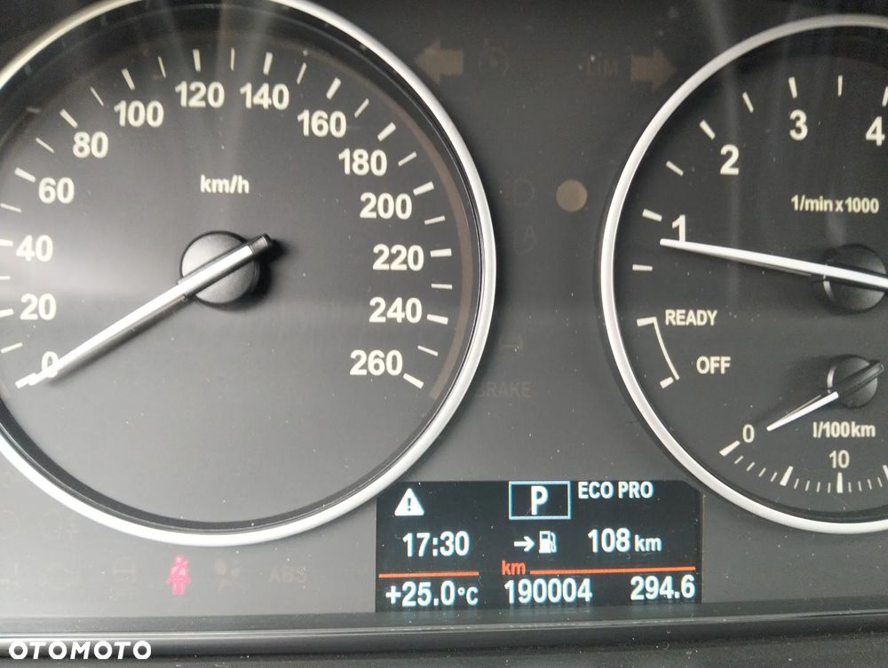 BMW Seria 3 320i Luxury Line - 21