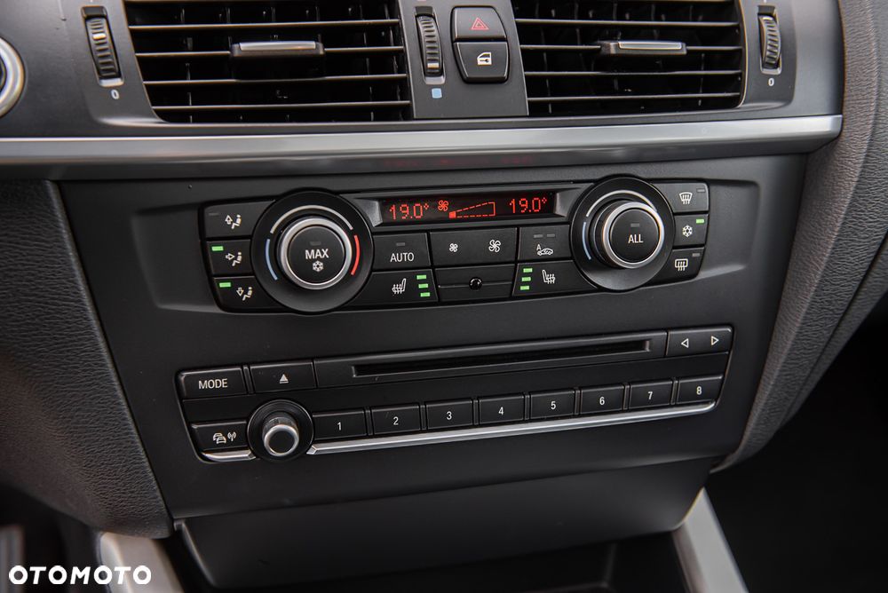 BMW X3 xDrive20d - 23