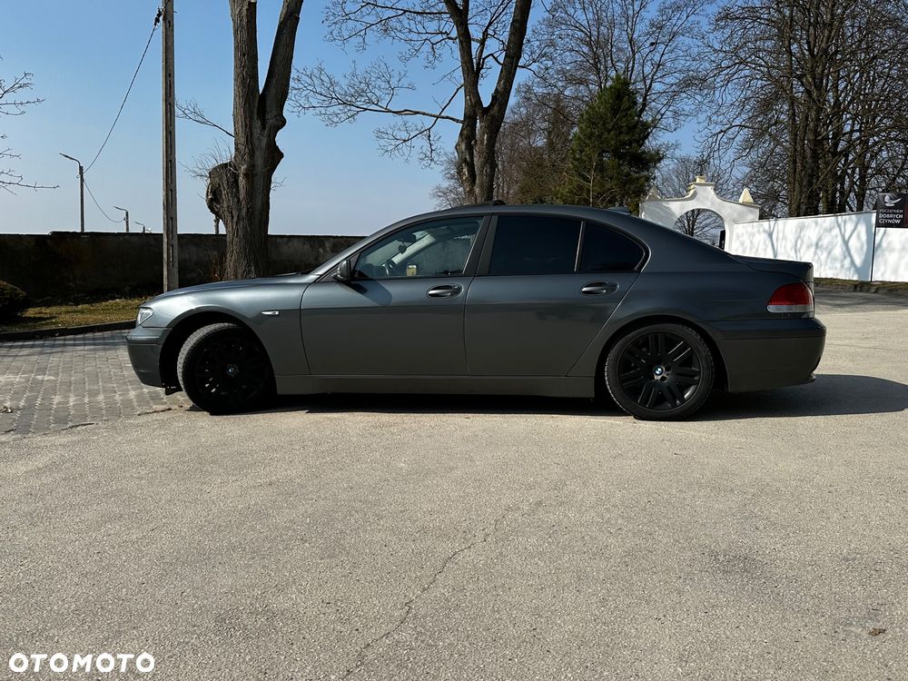 BMW Seria 7 - 10