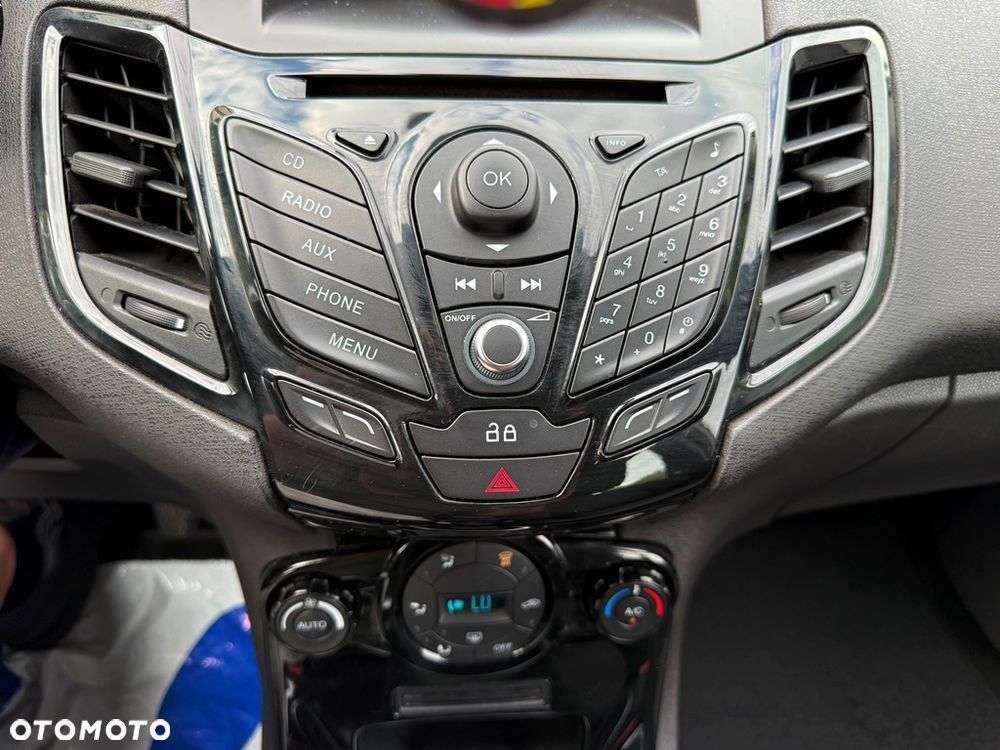 Ford Fiesta 1.5 TDCi St&St Ambiente - 32