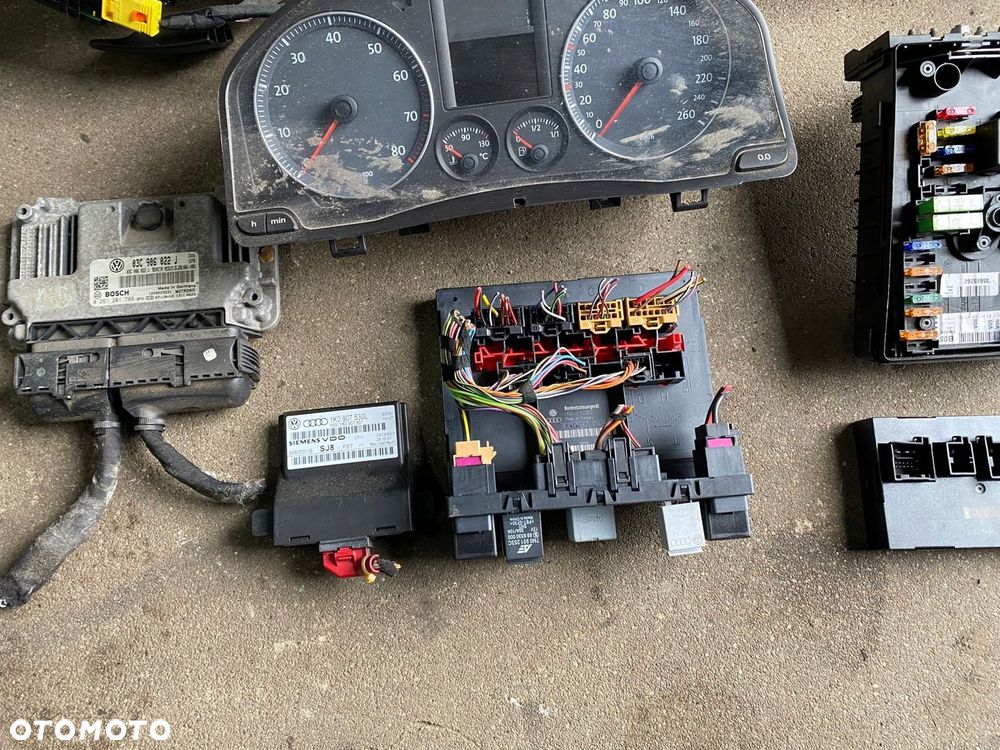 VW GOLF V 5 ZESTAW STARTOWY 1.4 TSI KOMPUTER LICZNIK STACYJKA DO ODPALENIA - 4