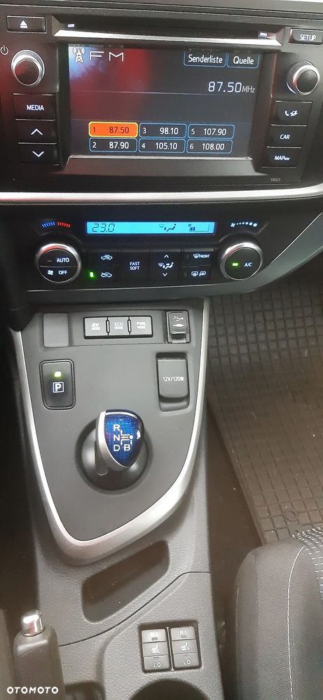 Toyota Auris 1.8 VVT-i Hybrid Automatik START Edition - 6