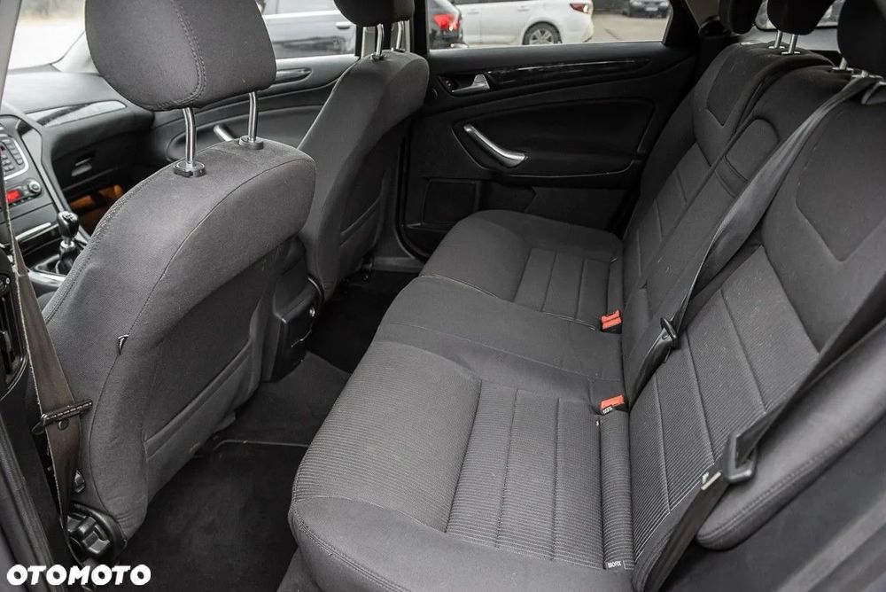 Ford Mondeo - 17