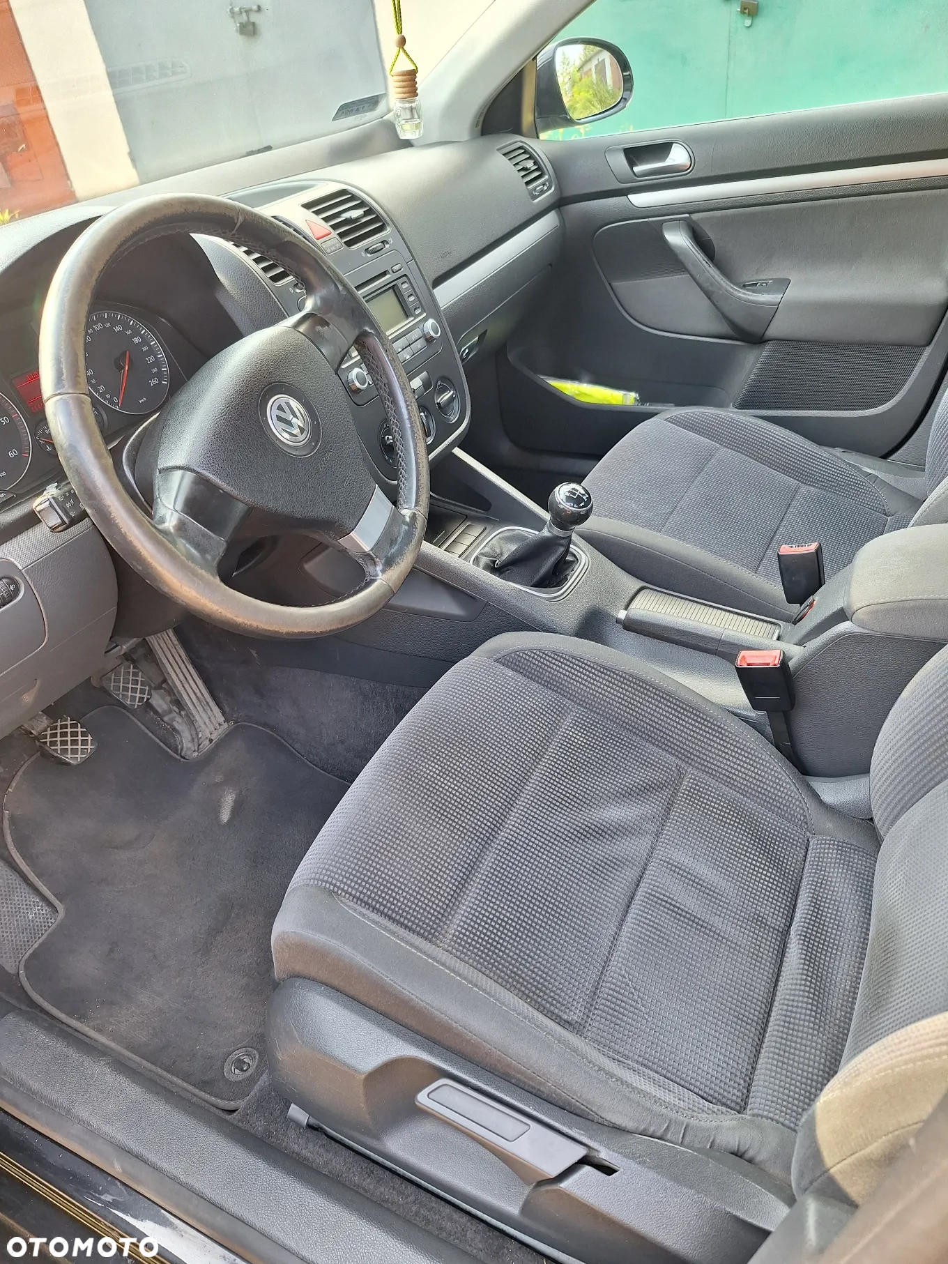 Volkswagen Jetta - 11
