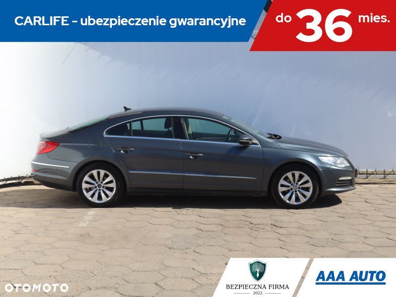 Volkswagen Passat CC - 8