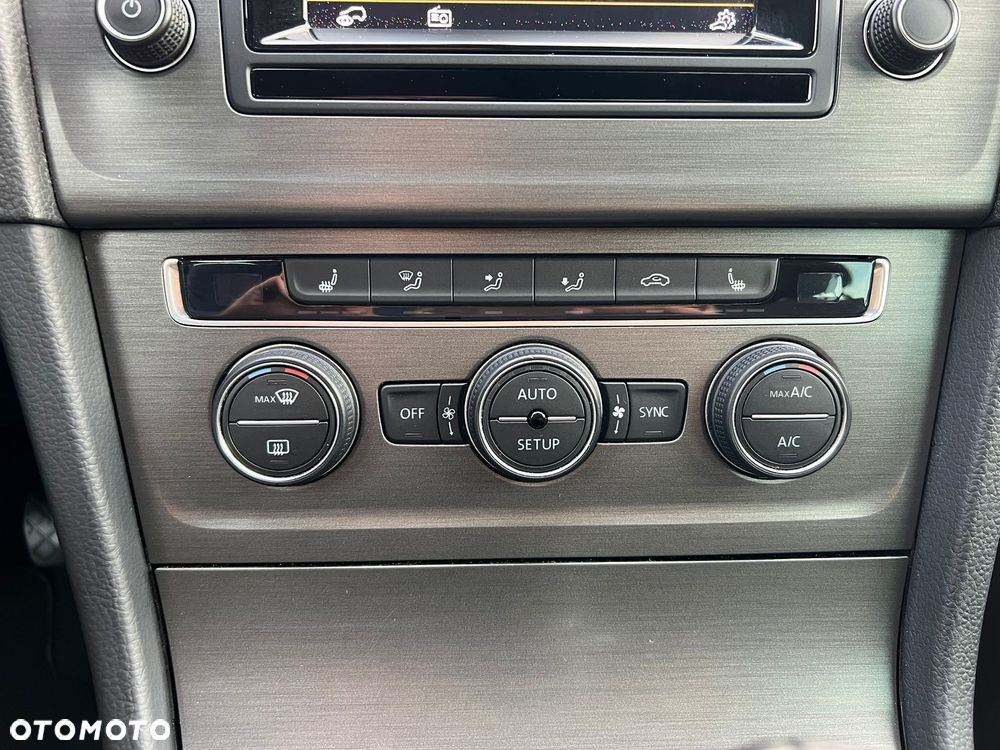 Volkswagen Golf VII 1.2 TSI BMT Comfortline Perfectline - 26