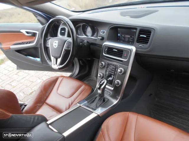 Volvo V60 - 14