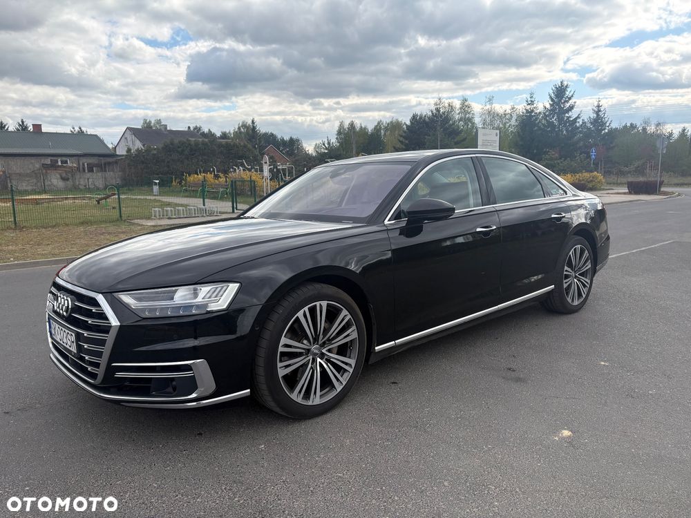 Audi A8 - 1
