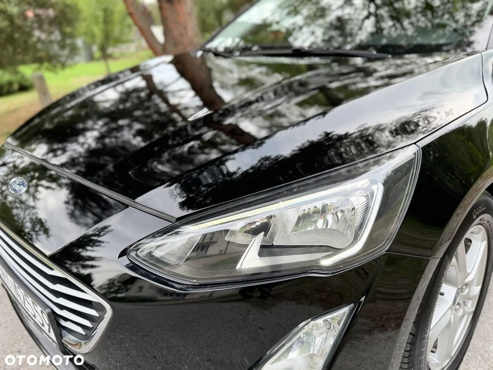 Ford Focus 1.0 EcoBoost Gold X (Trend) - 30