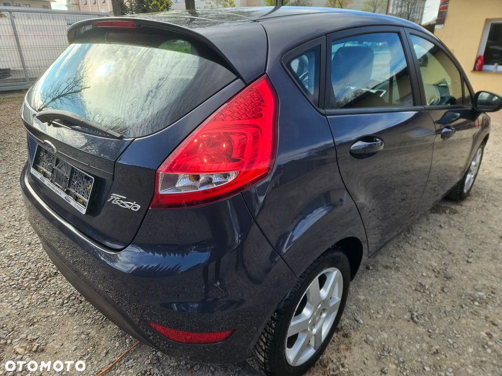 Ford Fiesta 1.25 Celebration - 38