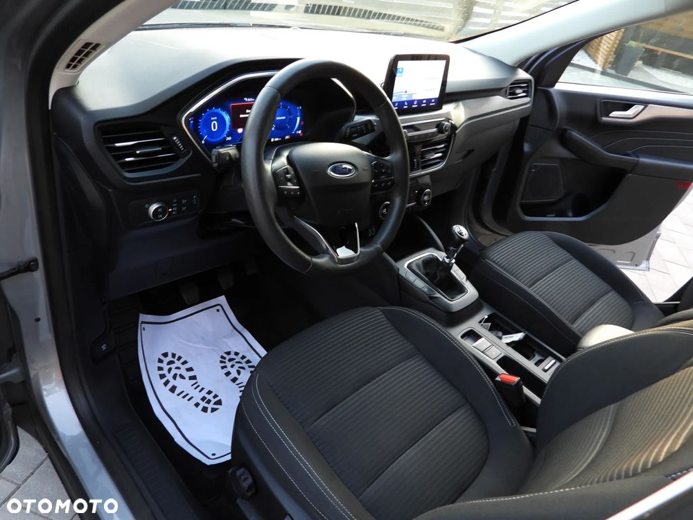 Ford Kuga - 4