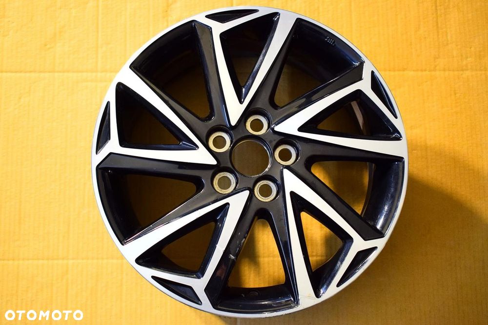 TOYOTA 16 Yaris IV P21 Nowy Model Oryginał - 1