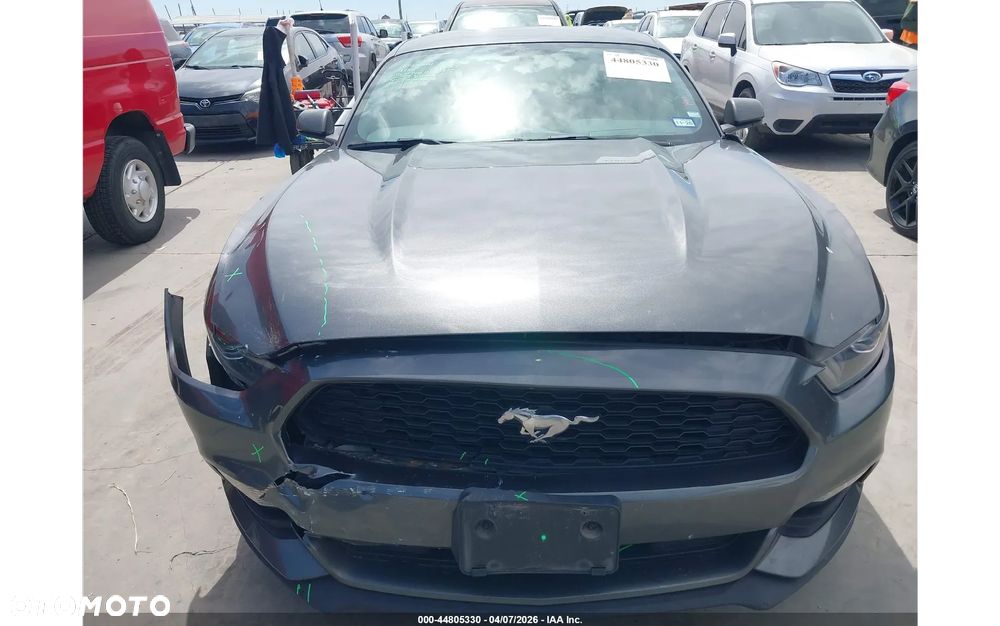 Ford Mustang - 5