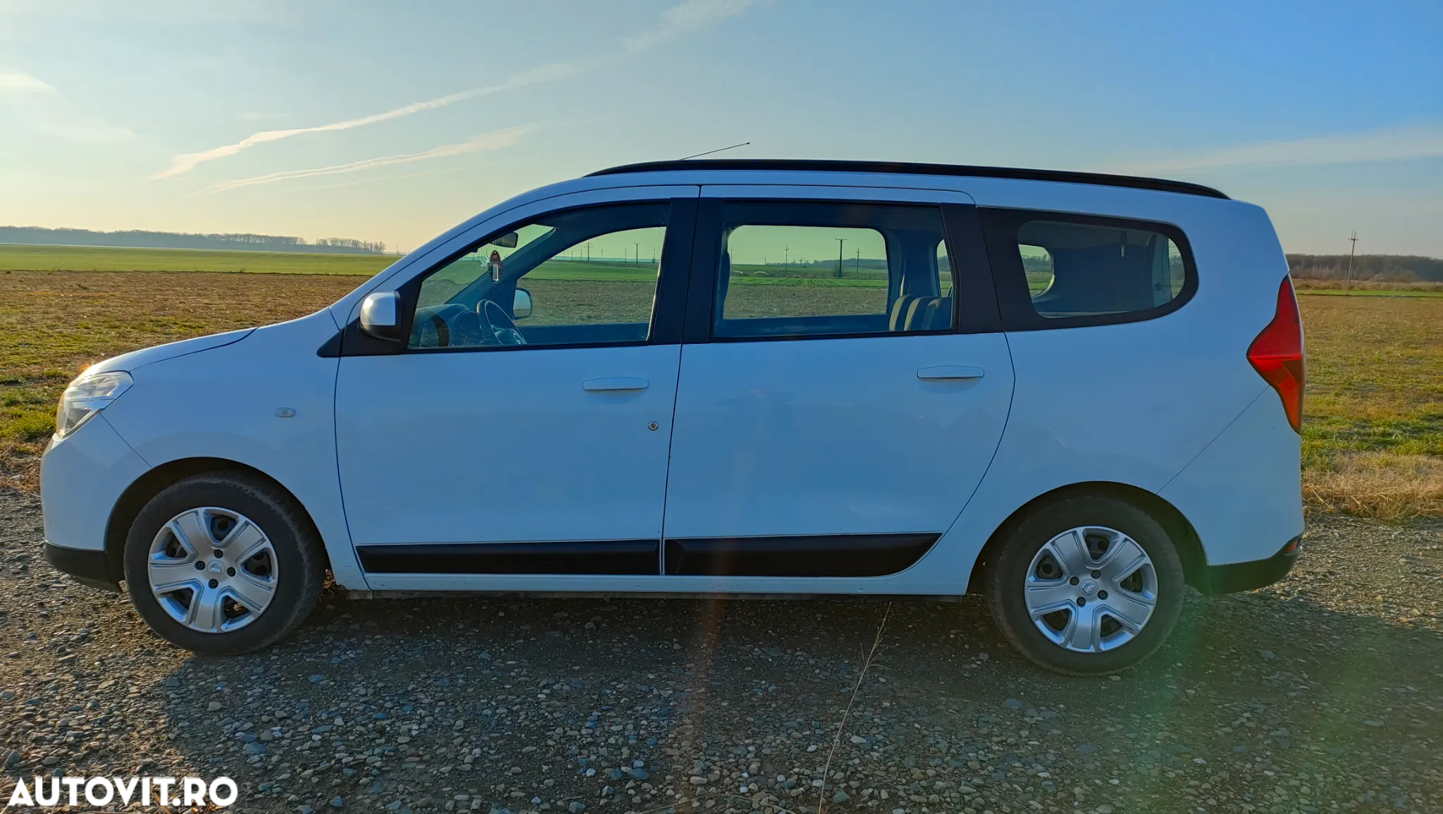 Dacia Lodgy 1.5 dCi 90 CP Ambiance - 6