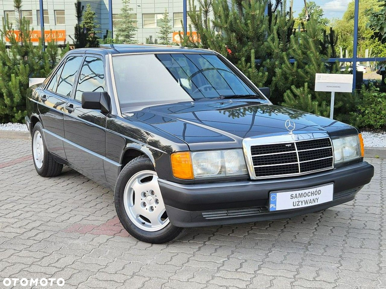 Mercedes-Benz W201 (190) - 12