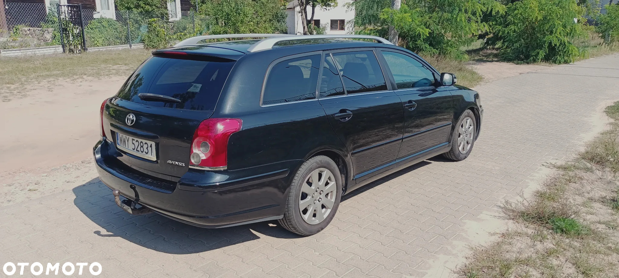 Toyota Avensis - 4