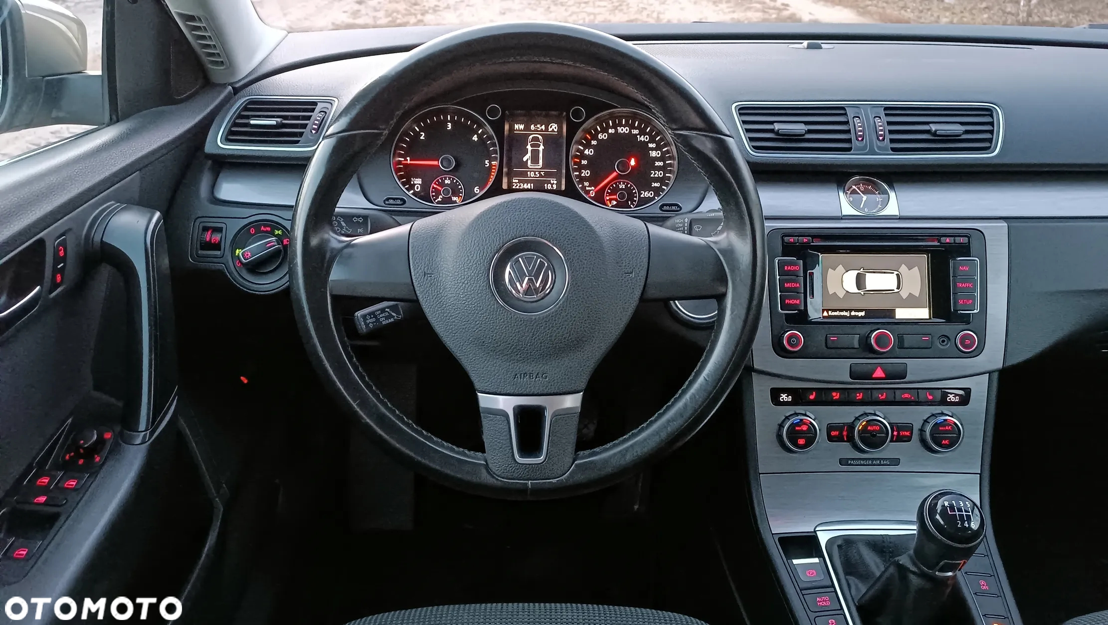Volkswagen Passat 2.0 TDI Comfortline - 15
