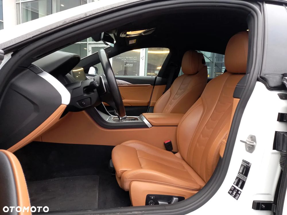 BMW Seria 8 - 9